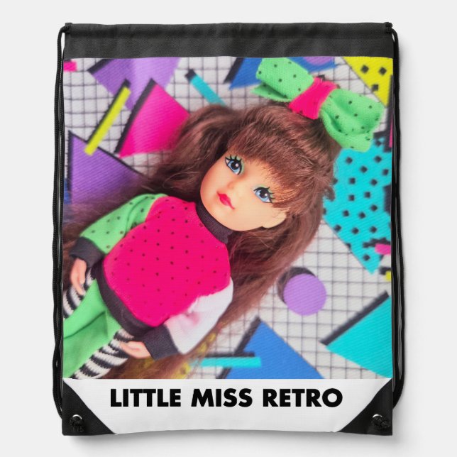 Kelly with geo grid drawstring bag (Front)