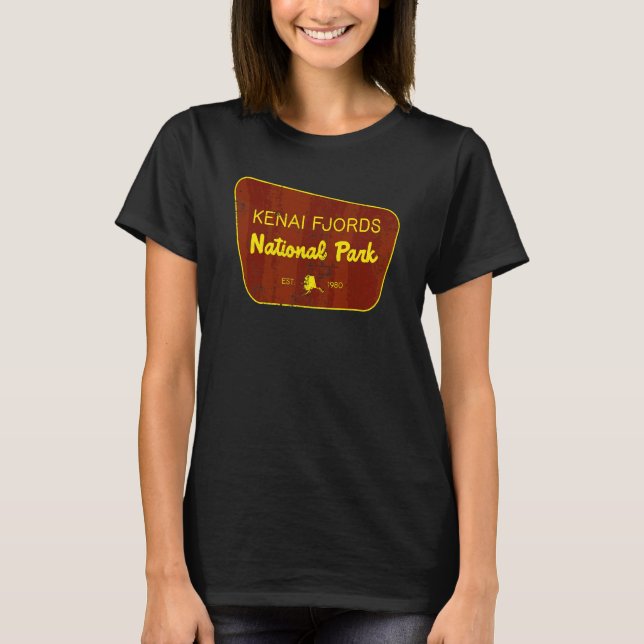 Kenai Fjords National Park Alaska Nature Distresse T-Shirt (Front)