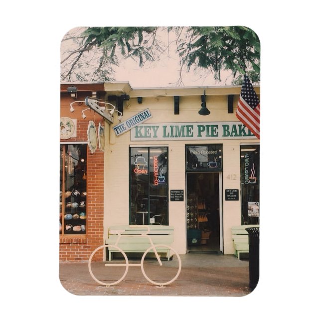 Key Lime Pie Bakery - Key West - Florida Magnet (Vertical)