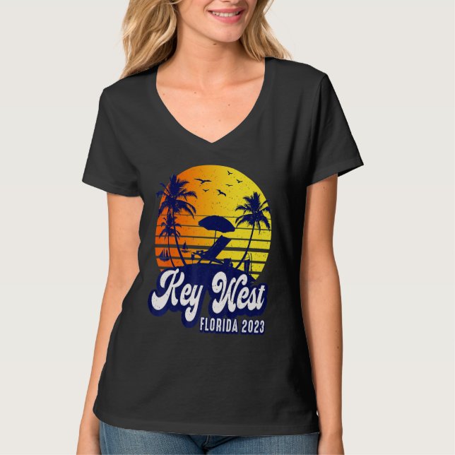 Key West 2023 Florida Sunset Beach Retro T-Shirt (Front)