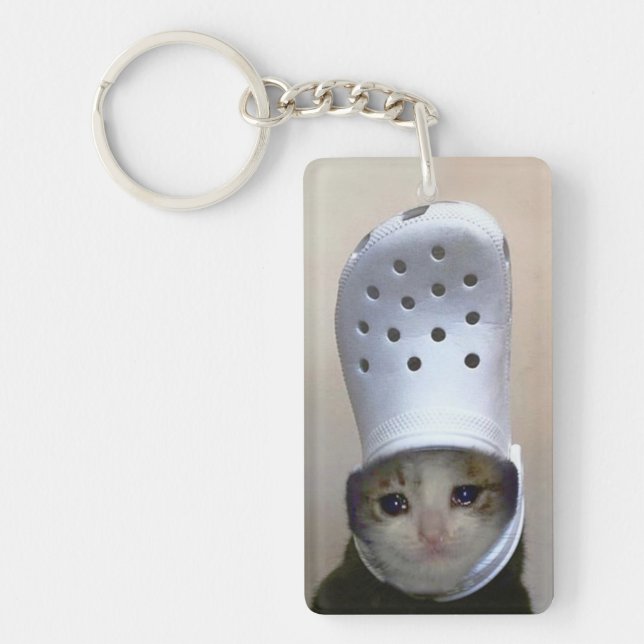 Keychain Crying Cat Croc Hat Meme (Front)