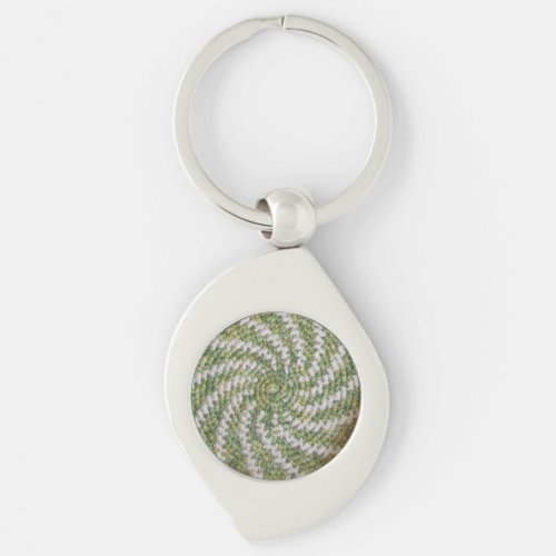 Keychain metal _ White Spiral on Green