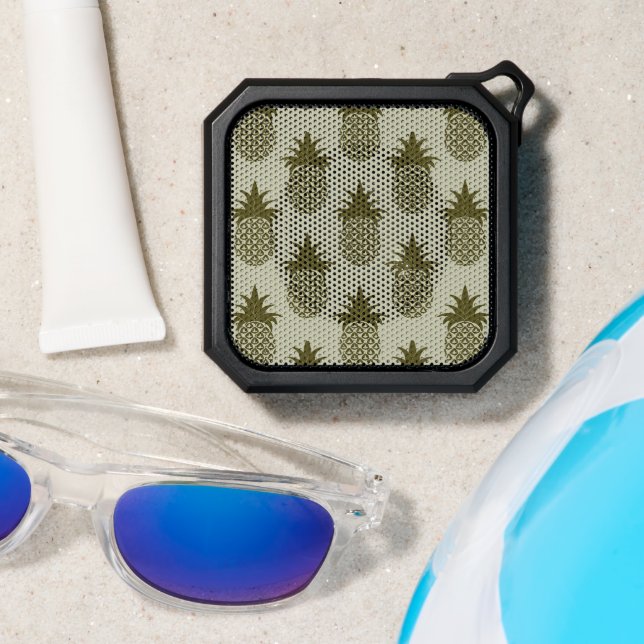 Khaki Pineapple Pattern Bluetooth Speaker (Insitu(Beach))