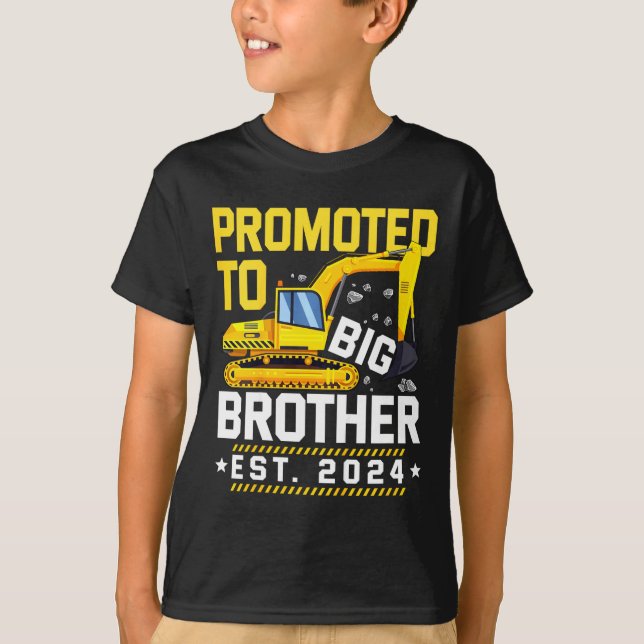 Kids Promoted to Big Bro 2024 Leveled up to Big Br T-Shirt (Front)