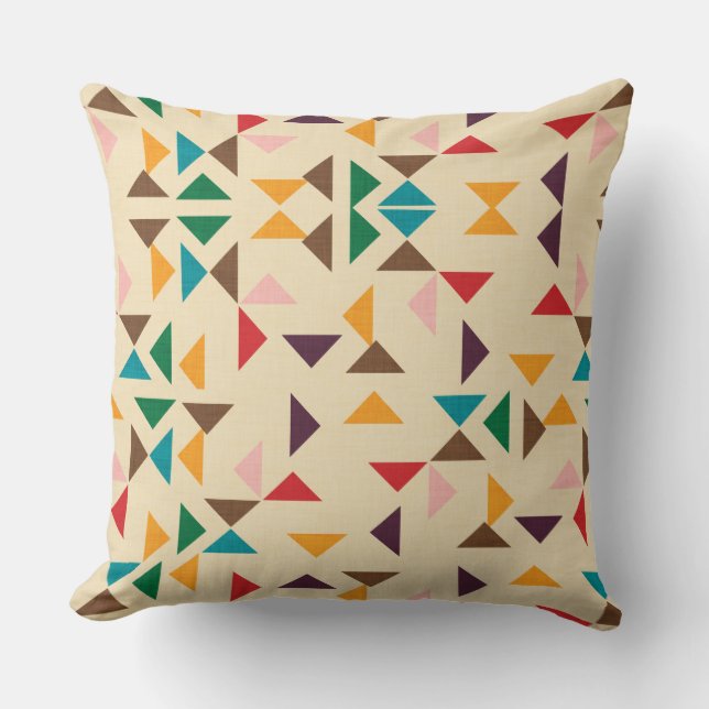 Kilim triangle pattern beige throw pillow (Front)