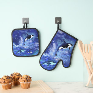 Killer Whales Oven Mitt & Pot Holder Set