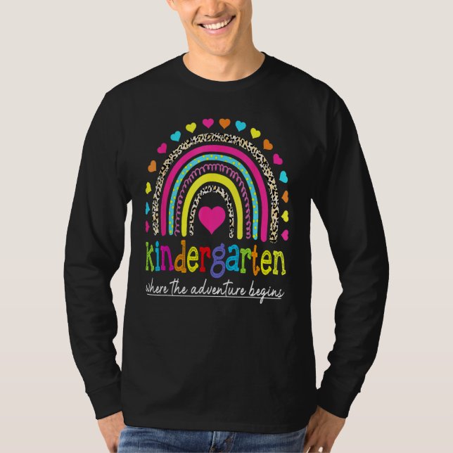 Kindergarten Rainbow Girls Boys Teacher Team Kinde T-Shirt (Front)