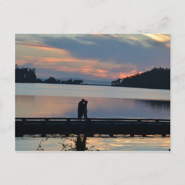 Kiss at sunset postcard (Front)