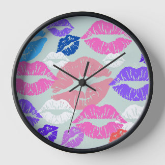 Kiss Kiss ~ Sharon Dawn Collection Clock