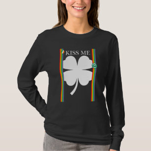 Kiss Me Cool C Leaf St Patrick's Day Irish Celebra T-Shirt