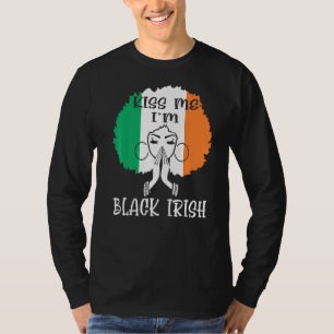 Kiss Me I M Black Irish St Patricks Day Black Wome T-Shirt