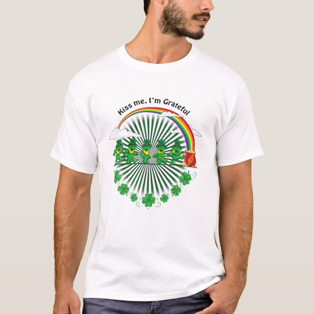 Kiss Me I'm Grateful Leprechauns Rainbow St Patric T-Shirt (Front)