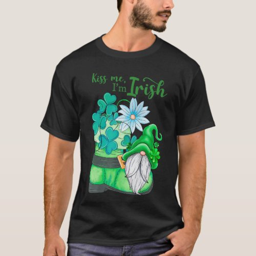 Kiss Me Im Irish Green Shamrock Gnome With Lucky  T_Shirt
