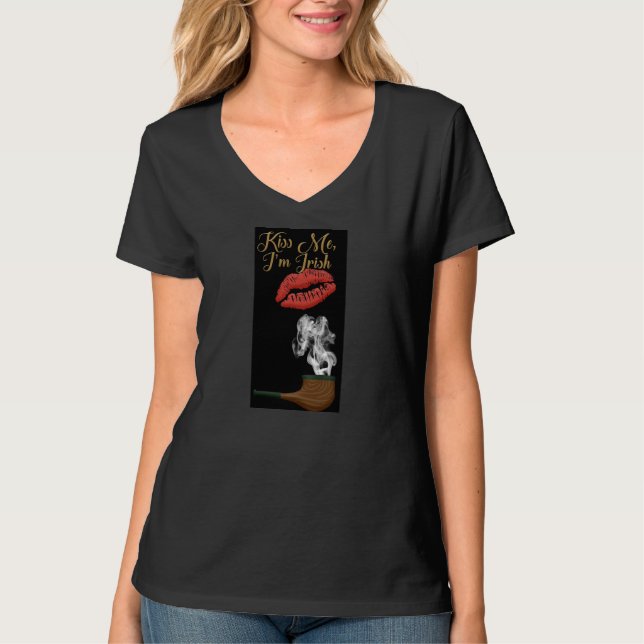 Kiss me I'm Irish lips and pipe St Patrick   T-Shirt (Front)