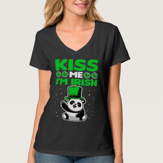 Kiss me I'm Irish Lucky Panda Leprechauns St Patri T-Shirt (Front)