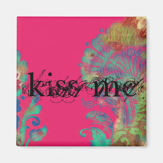 kiss me magnet