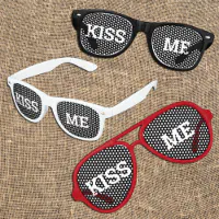 GalaGlasses™ Kiss Me Sunglasses – Gala Glasses