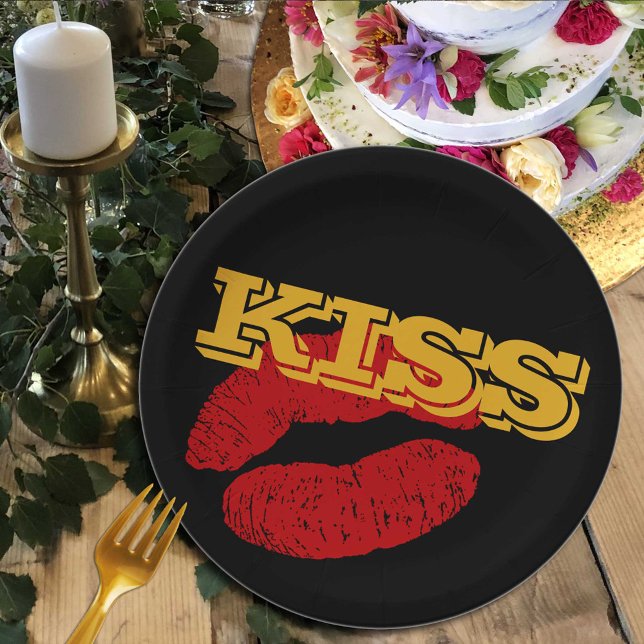 KISS plates, Red Lips - Love / Party custom Paper Plates (Creator Uploaded)