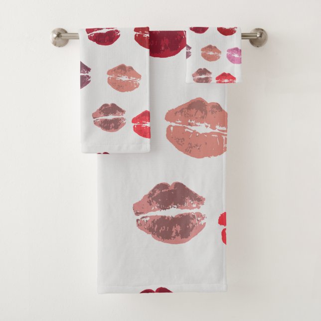Kisses from the Misses Bath Towel Set (Insitu)