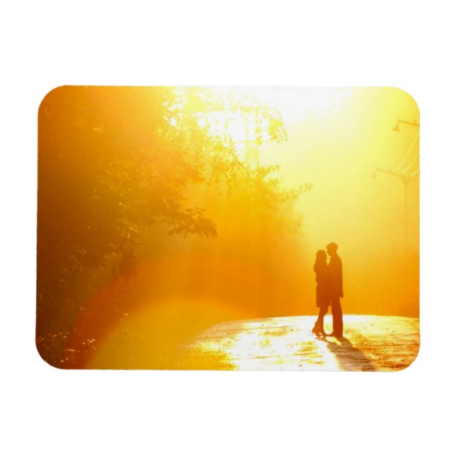 Kissing Couple in the Sunlight Magnet (Horizontal)