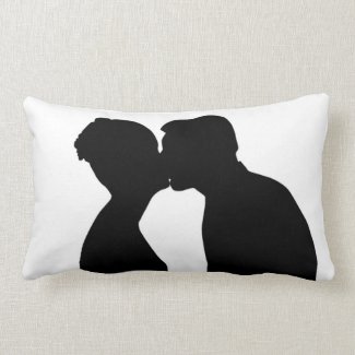 KISSING COUPLE LUMBAR PILLOW