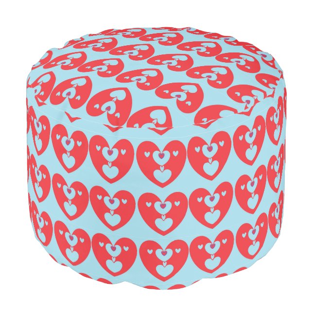 "Kissing Hearts" round pouf (Angled Front)