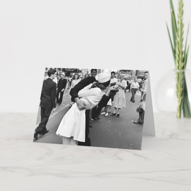 Kissing On VJ Day World War Card (Front)