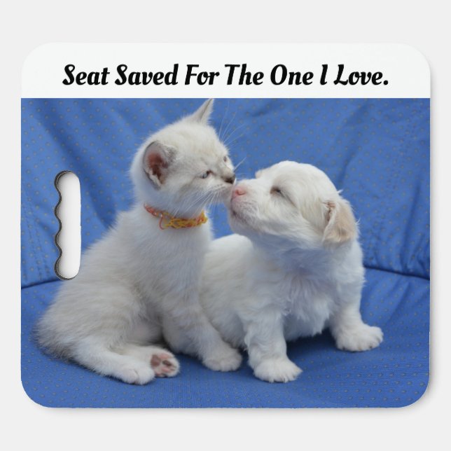 Kissing Pets Stadium Seat Cushion (Front Horizontal)