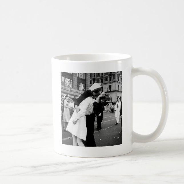 Kissing the War Goodbye at Times Square Coffee Mug (Right)