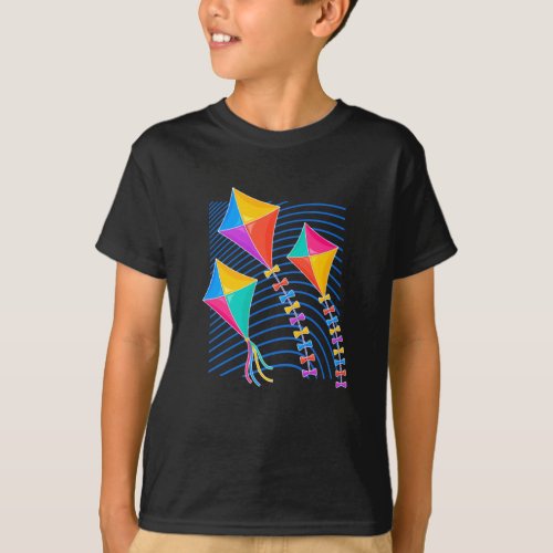 Kite Flying hang glider Kids Gift T_Shirt