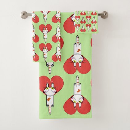 Kitten clinging to love bath towel set