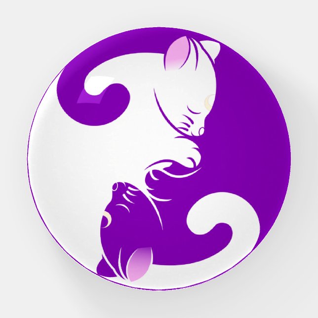 kitten yin yang paperweight (Front)