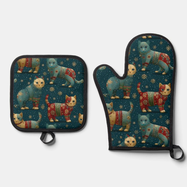 Kittens In Christmas Sweaters Kitchen Oven Mitt & Pot Holder Set (Front)