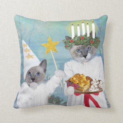 Kittens&#39; Santa Lucia Throw Pillow