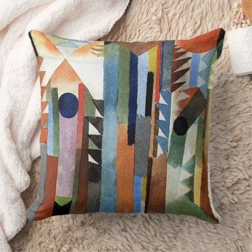 Klee _ Der Wald der aus Throw Pillow