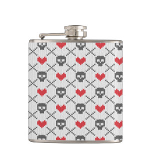 Knitted pattern with skulls hip flask