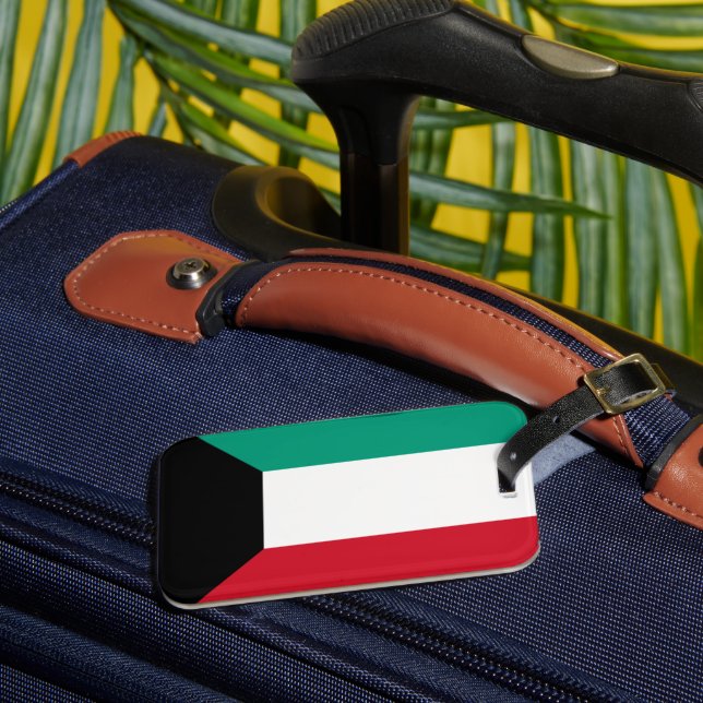 Kuwait Flag Luggage Tag (Front Insitu 3)
