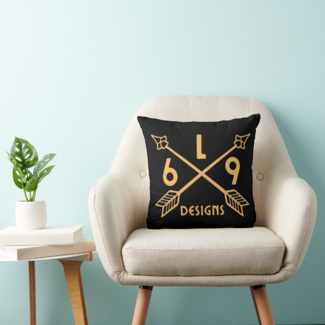  L69 DESIGNS ARROWS THROW PILLOW (Chair)