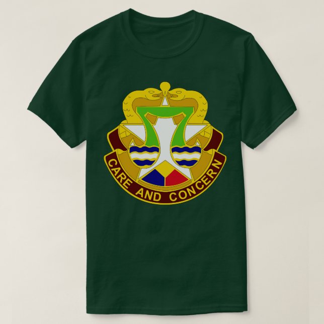 l R Darnall Medical Center wo Txt T-Shirt (Design Front)
