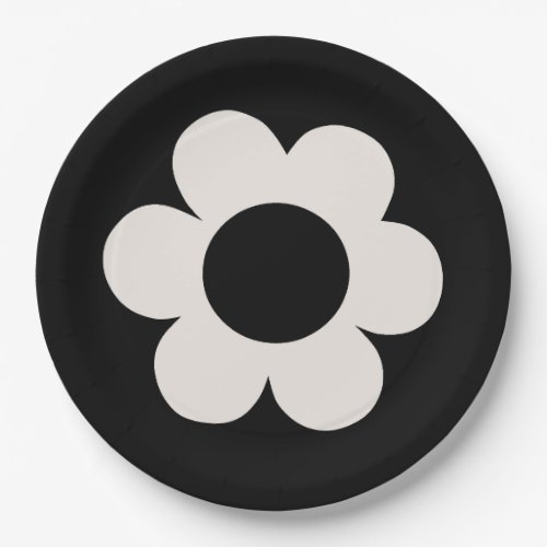 La Fleur 06 Retro Floral Black And White Flower Paper Plates