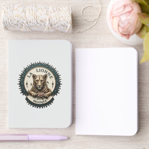 La Lionne. Belgique Foil Vow Books