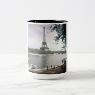 La Tour Eiffel. Paris, vers 1960. Two-Tone Coffee Mug