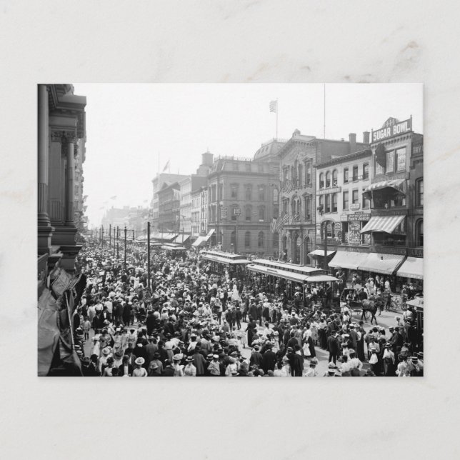 Labor Day Crowd, Buffalo, NY: 1900 Postcard (Front)