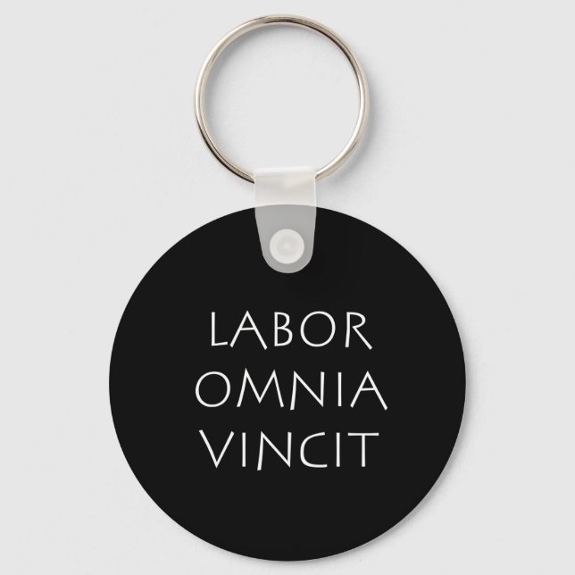Labor omnia vincit keychain (Front)