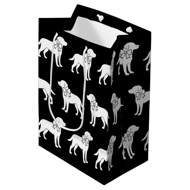  Labrador Dog In Big Gift Bow Medium Gift Bag (Front Angled)