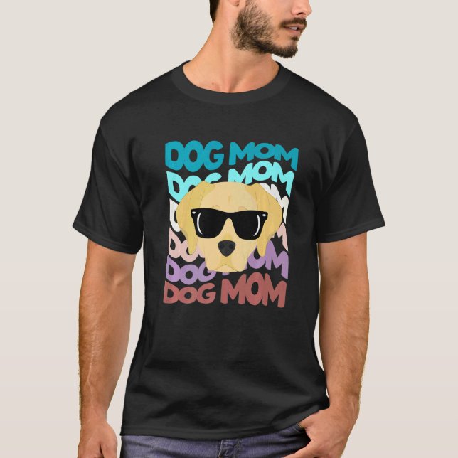 Labrador Retriever Mom  Cool Retro Dog Mom T-Shirt (Front)