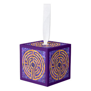 LABYRINTH MOSAIC Cube Ornament