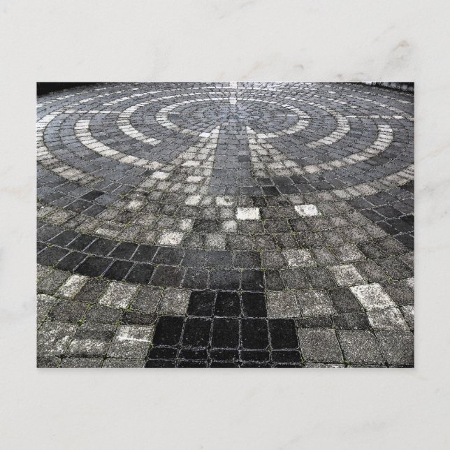 labyrinth postcard (Front)