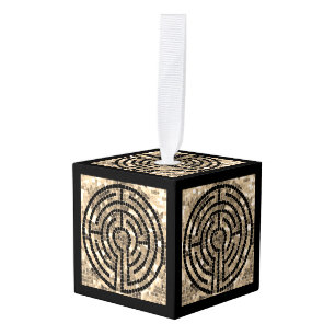 LABYRINTH V Wooden Cube Ornament