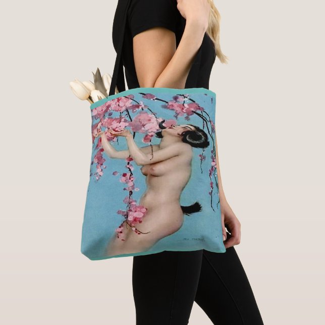 Lady Fauna Carry Tote (Close Up)